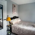 No10 - 2 Bedroom House With Private Garden And Parking * Μπρίστολ