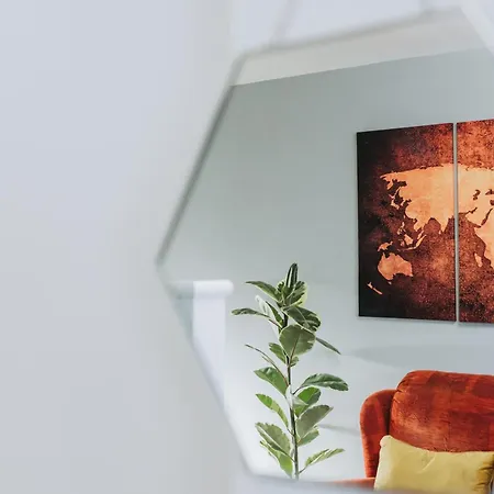 No10 - 2 Bedroom House With Private Garden And Parking * Бристоль