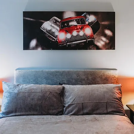 No10 - 2 Bedroom House With Private Garden And Parking Апартаменти Бристоль