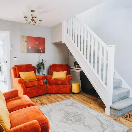 Apartment No10 - 2 Bedroom House With Private Garden And Parking