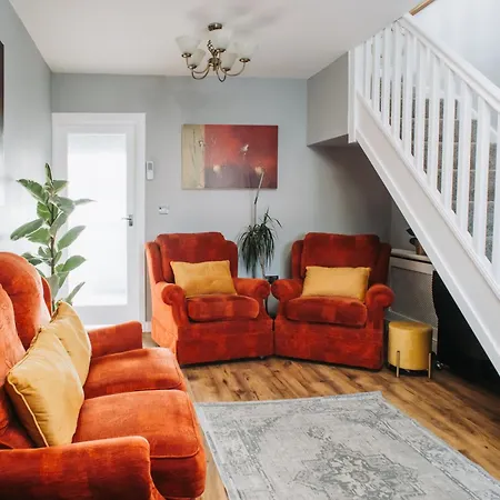 No10 - 2 Bedroom House With Private Garden And Parking Бристоль