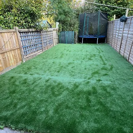 No10 - 2 Bedroom House With Private Garden And Parking * 布里斯托