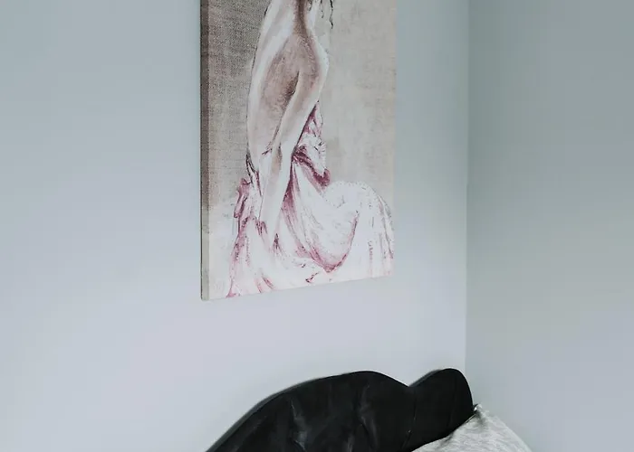 No10 - 2 Bedroom House With Private Garden And Parking Bristol