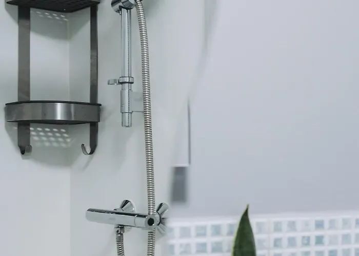 No10 - 2 Bedroom House With Private Garden And Parking 公寓