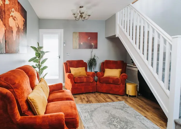 No10 - 2 Bedroom House With Private Garden And Parking Bristol