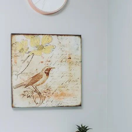 No10 - 2 Bedroom House With Private Garden And Parking Bristol