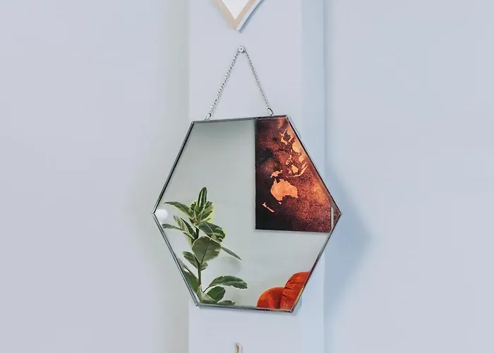 No10 - 2 Bedroom House With Private Garden And Parking Διαμέρισμα *