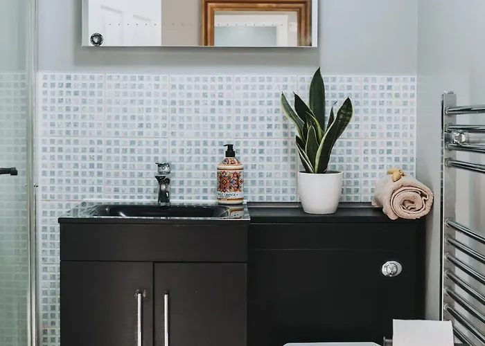 Διαμέρισμα No10 - 2 Bedroom House With Private Garden And Parking Μπρίστολ